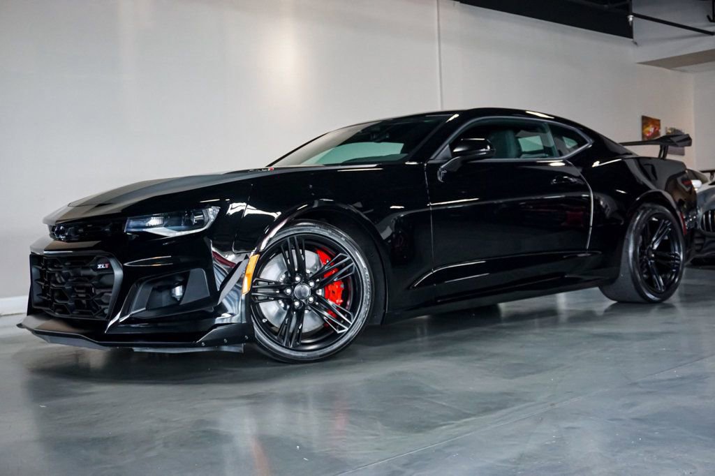 Used 2018 Chevrolet Camaro ZL1 image 2