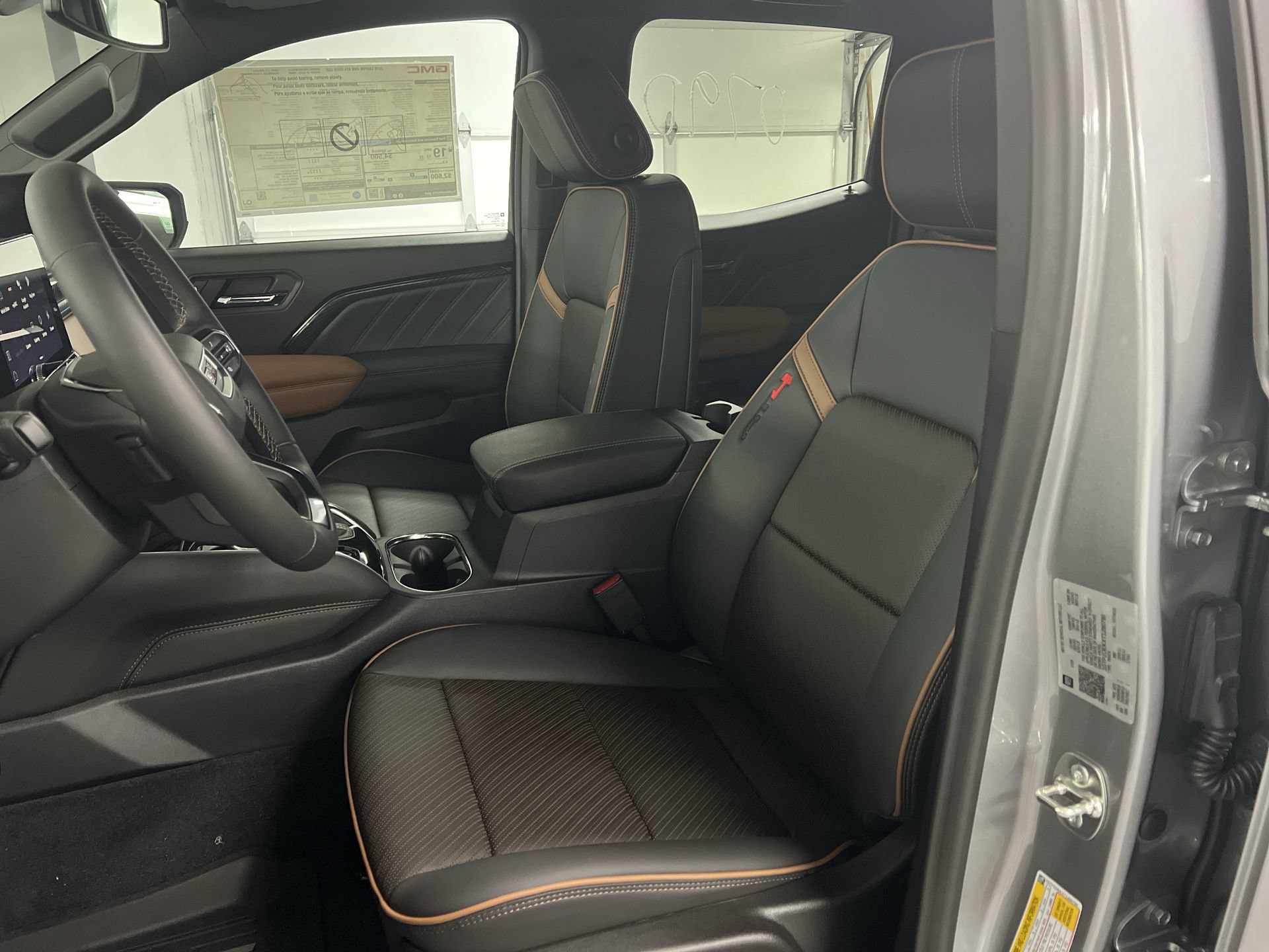 New 2026 GMC Canyon AT4 w/ Technology Plus Package AWD/4WD image 56