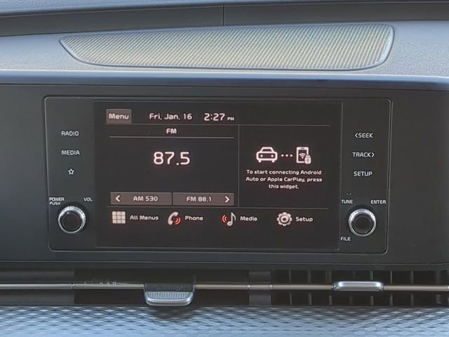 Used 2024 Kia Carnival LX image 20