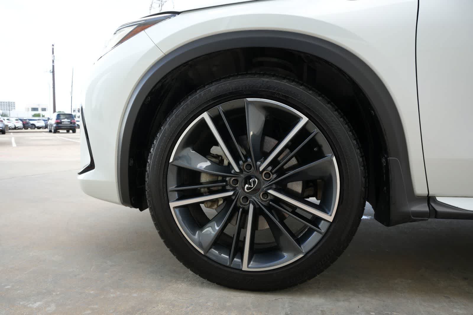 Used 2025 INFINITI QX50 Sport AWD/4WD image 25