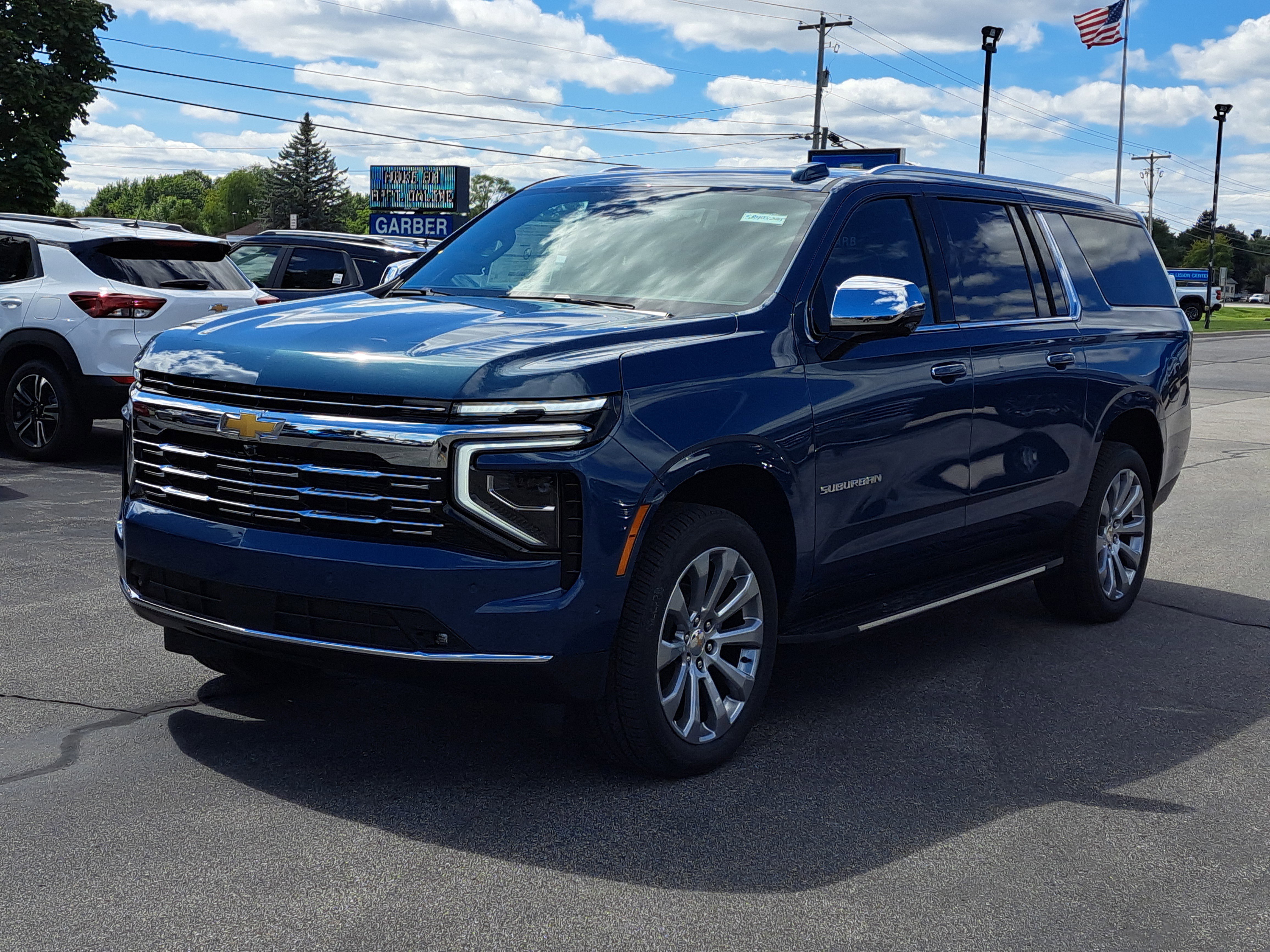 New 2025 Chevrolet Suburban Premier image 2