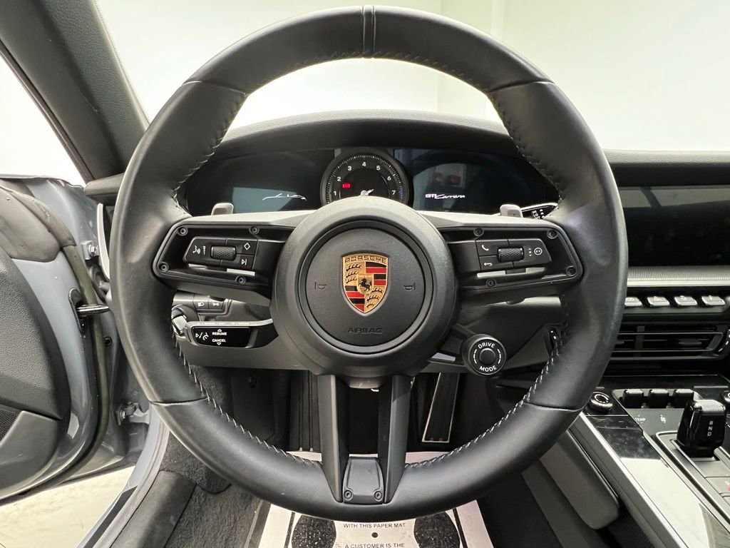Used 2023 Porsche 911 Carrera image 7
