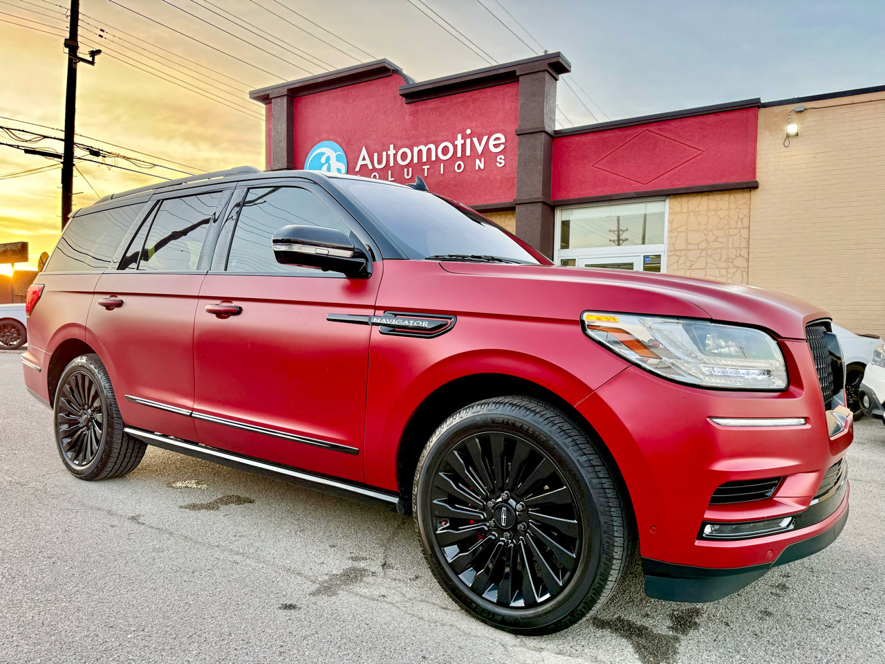 Used 2018 Lincoln Navigator Reserve w/ Technology Package image 3
