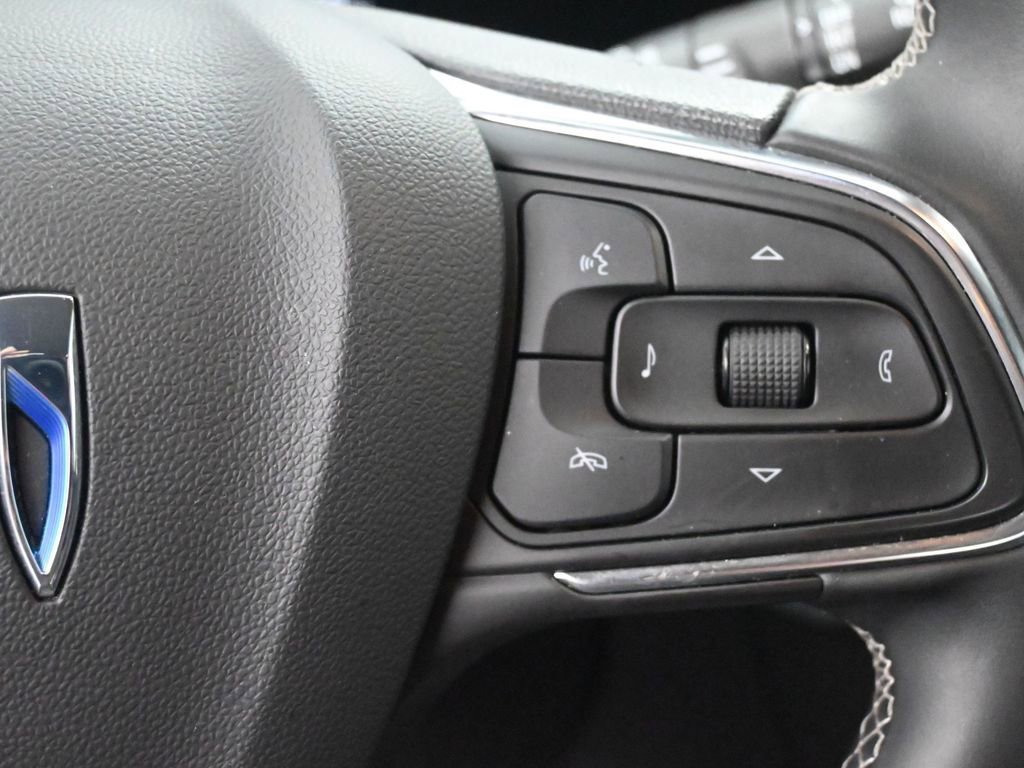 Used 2025 Buick Encore GX Preferred image 42