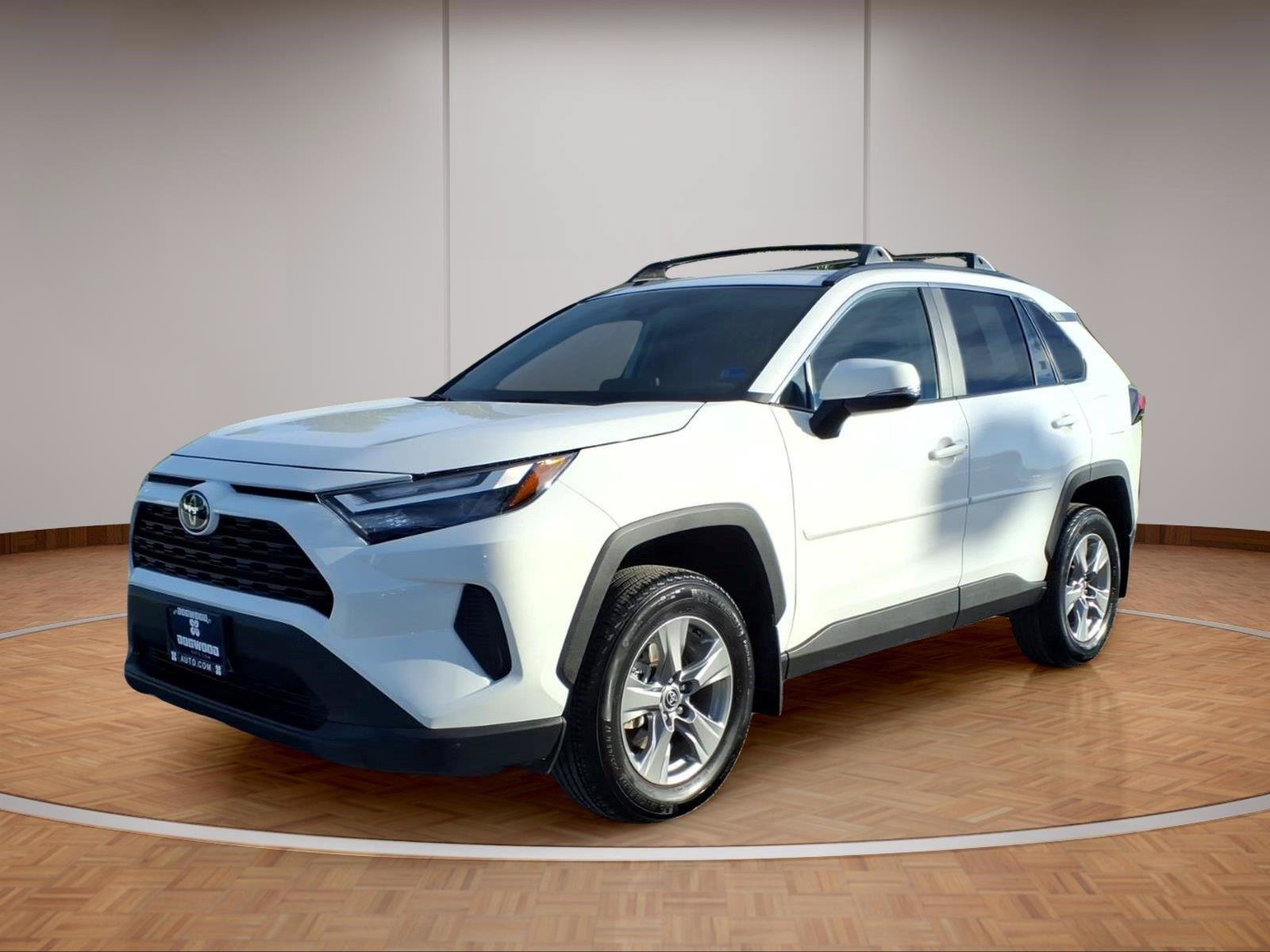Used 2025 Toyota RAV4 XLE w/ Convenience Package AWD/4WD image 3
