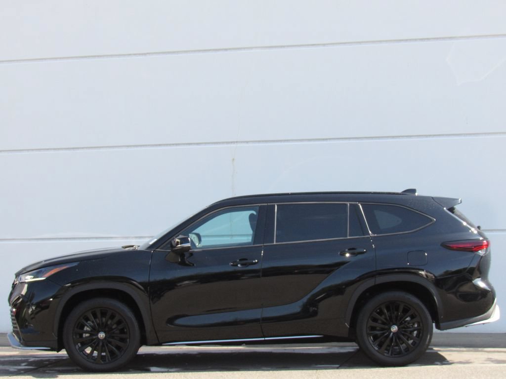 Certified 2025 Toyota Highlander XSE AWD/4WD image 4