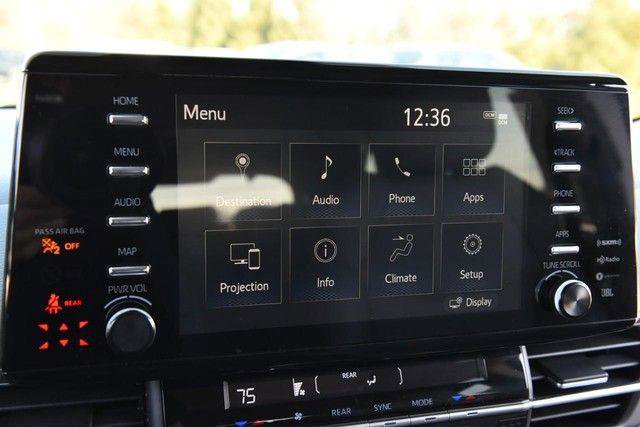 Used 2021 Toyota Sienna XLE w/ XLE Plus Package image 14