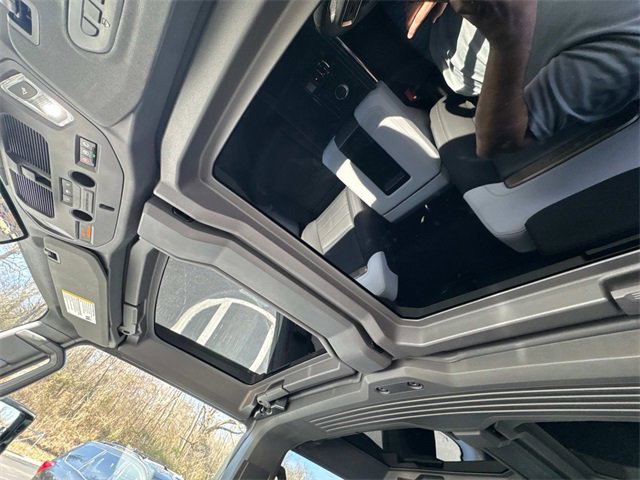 Used 2024 GMC Hummer EV 2X image 23