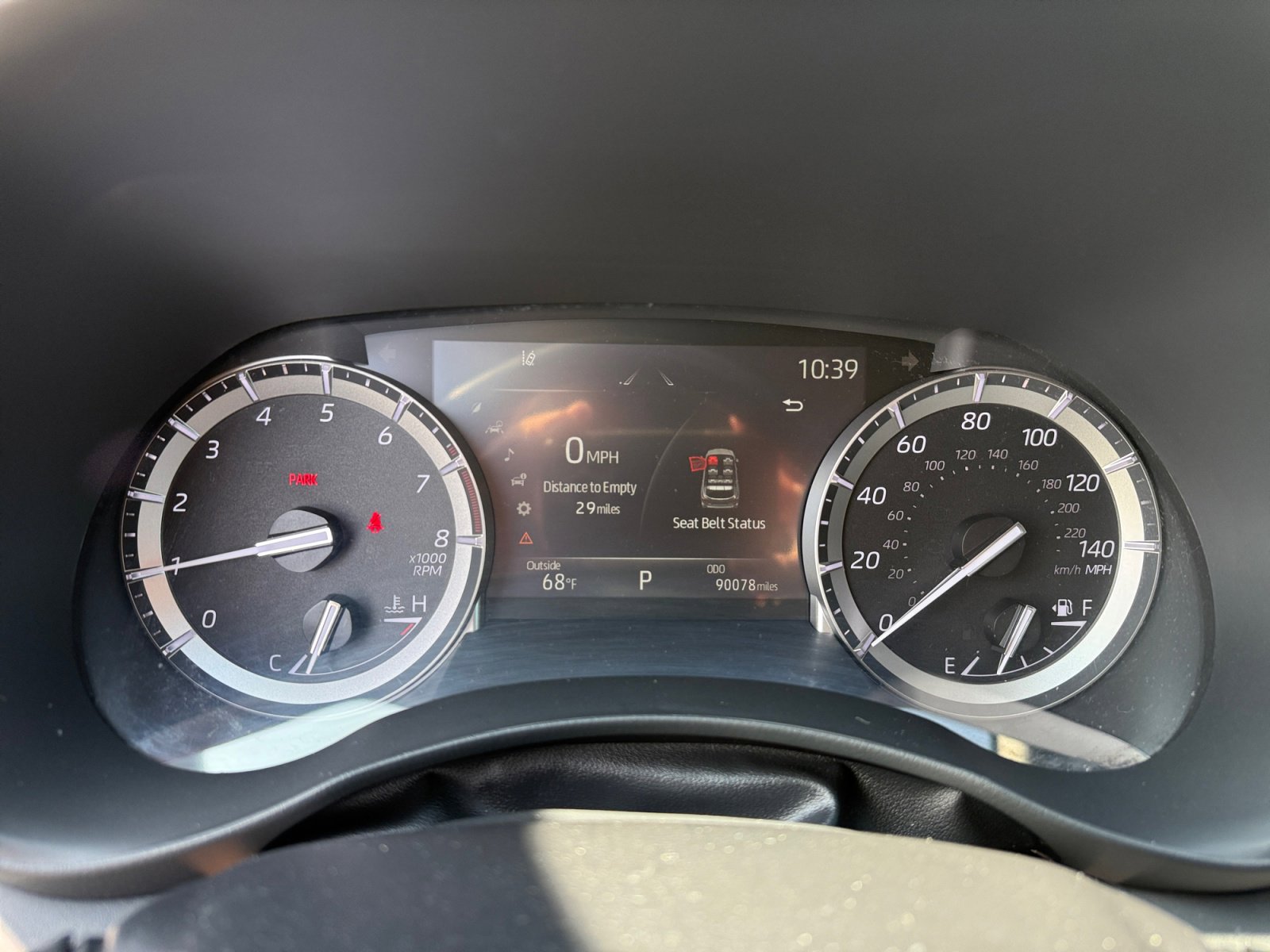 Used 2022 Toyota Highlander XLE AWD/4WD image 11