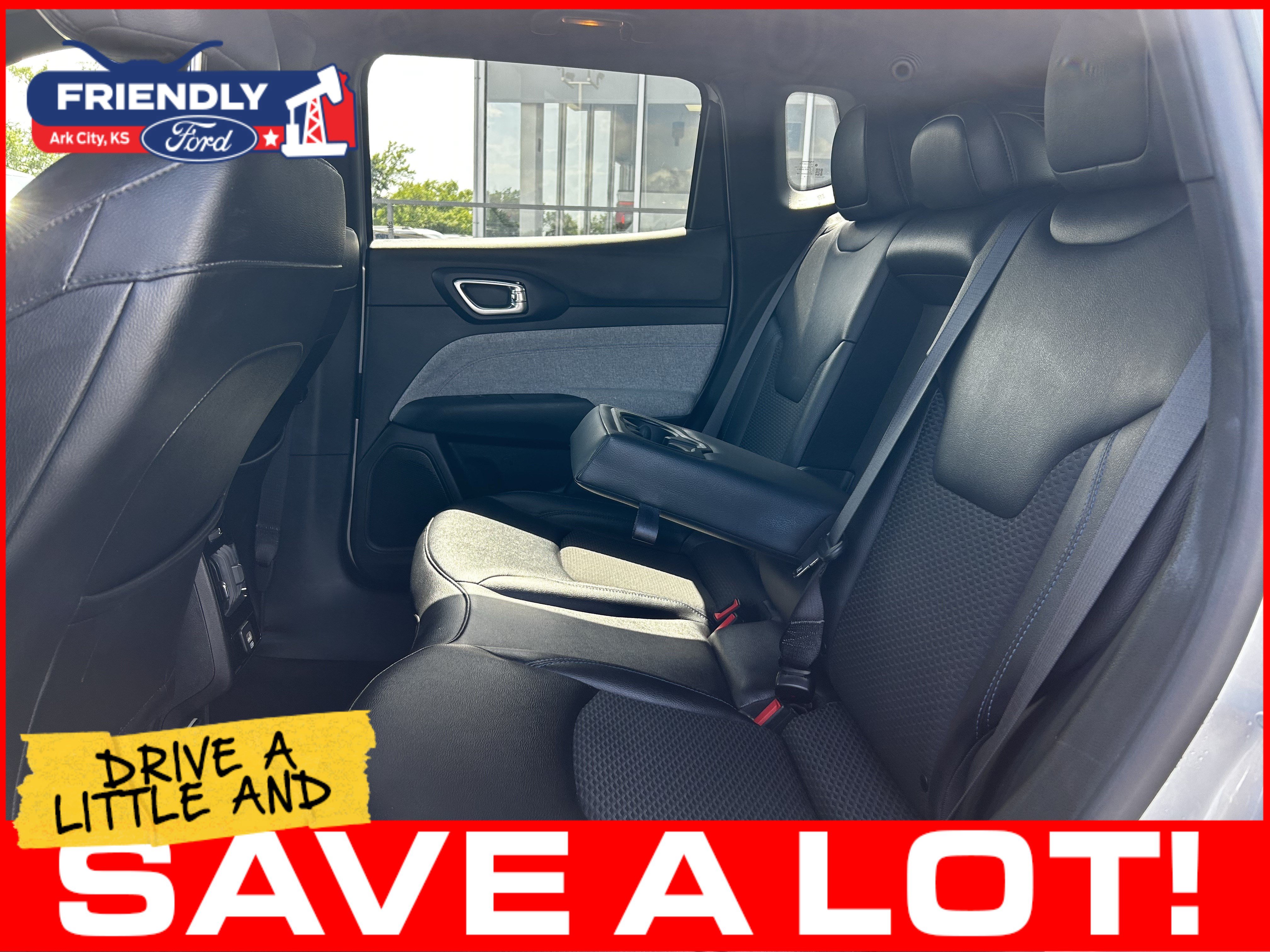 Used 2024 Jeep Compass Latitude AWD/4WD image 37