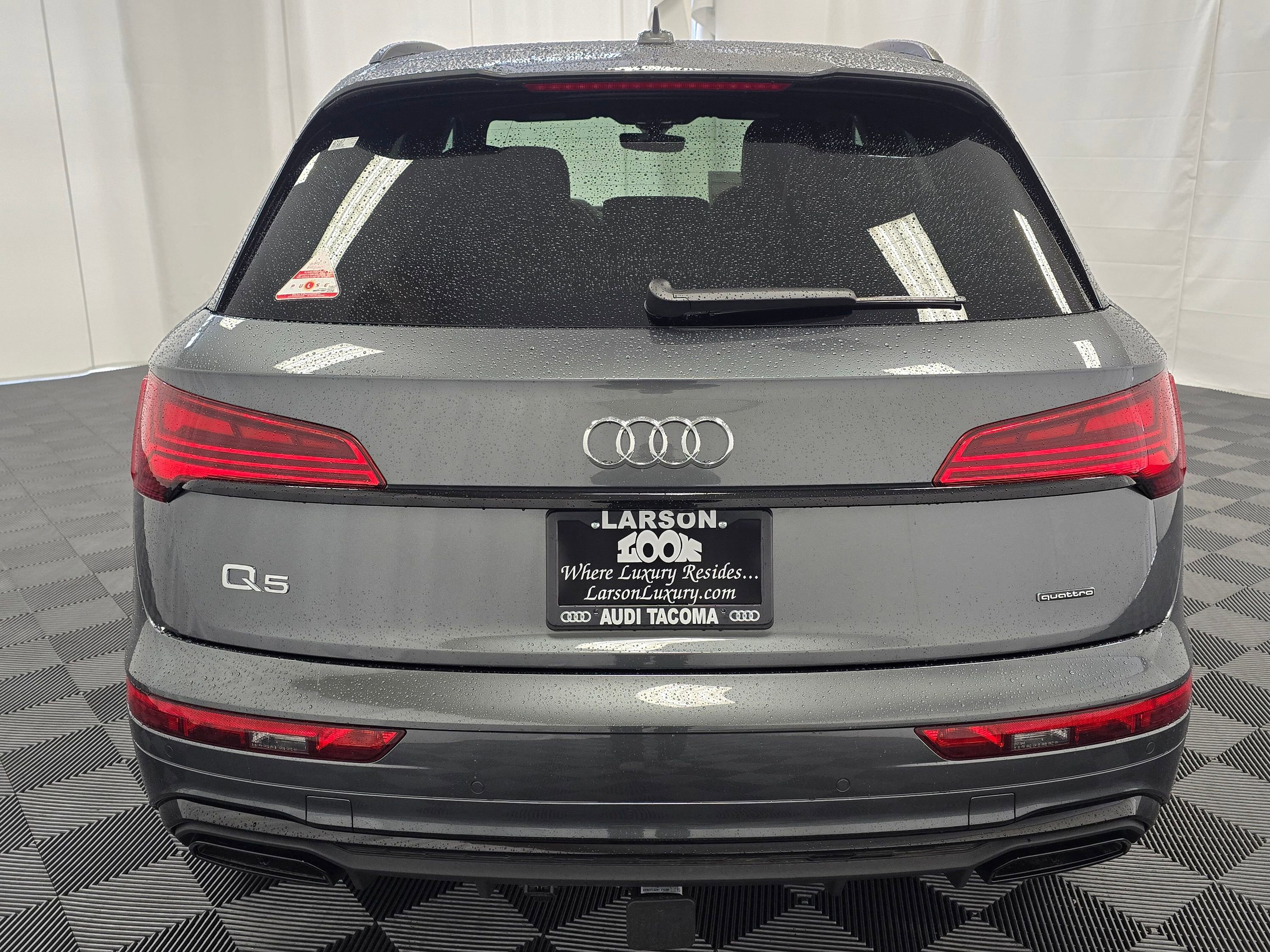 Certified 2025 Audi Q5 2.0T Premium w/ Convenience Plus Package image 5