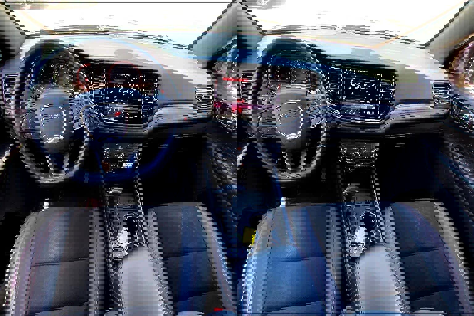 Used 2021 Dodge Durango R/T w/ Blacktop Package image 16