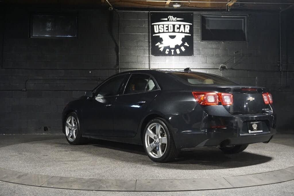 Used 2013 Chevrolet Malibu LTZ FWD image 3