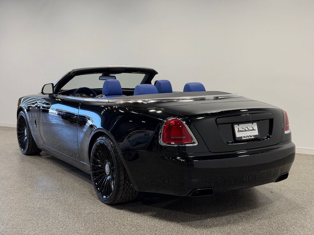 Used 2019 Rolls-Royce Dawn RWD image 37