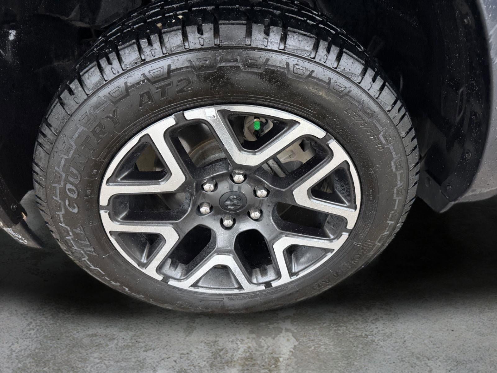 Used 2025 RAM 1500 Laramie AWD/4WD image 35