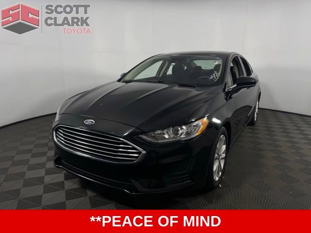 Used 2020 Ford Fusion SE image 3