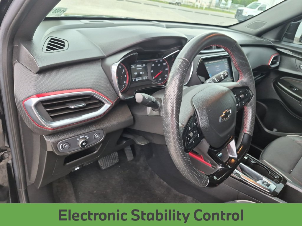 Used 2023 Chevrolet TrailBlazer RS w/ Convenience Package AWD/4WD image 34