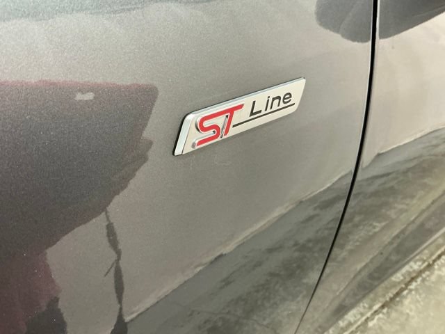 Used 2024 Ford Escape ST-Line w/ Tech Pack #1 FWD image 6