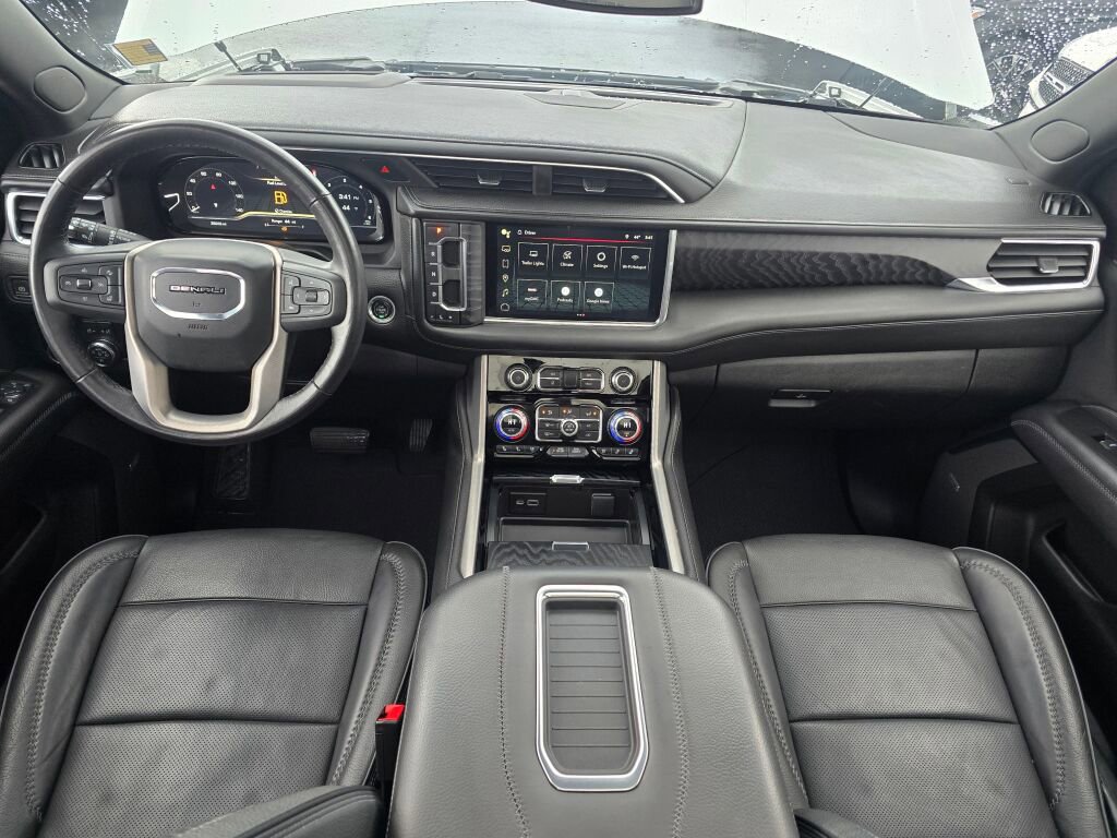 Used 2023 GMC Yukon XL Denali image 17