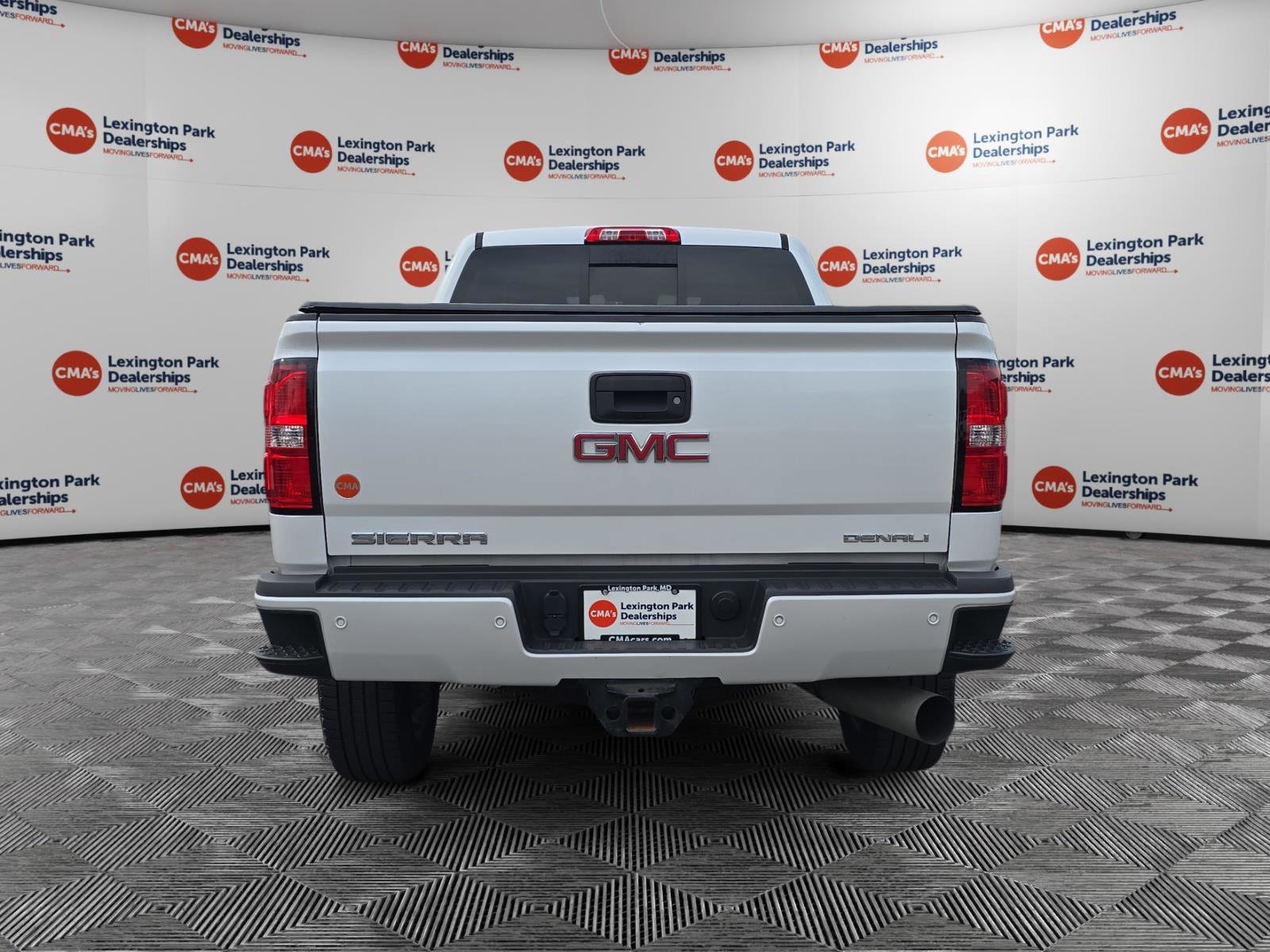 Used 2018 GMC Sierra 2500 Denali w/ Duramax Plus Package image 6