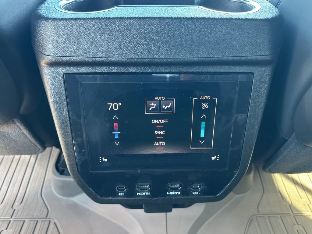 Used 2025 GMC Yukon XL Denali Ultimate w/ LPO, Floor Liner Package AWD/4WD image 20