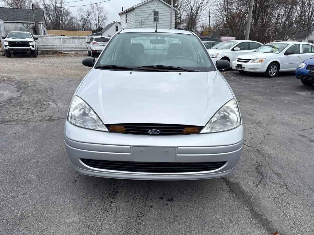 Used 2001 Ford Focus SE image 2