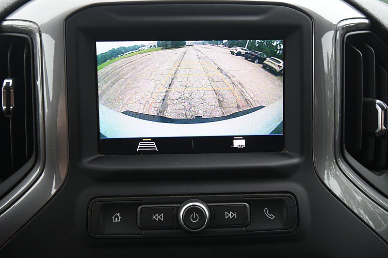 Used 2022 Chevrolet Silverado 2500 Custom AWD/4WD image 17