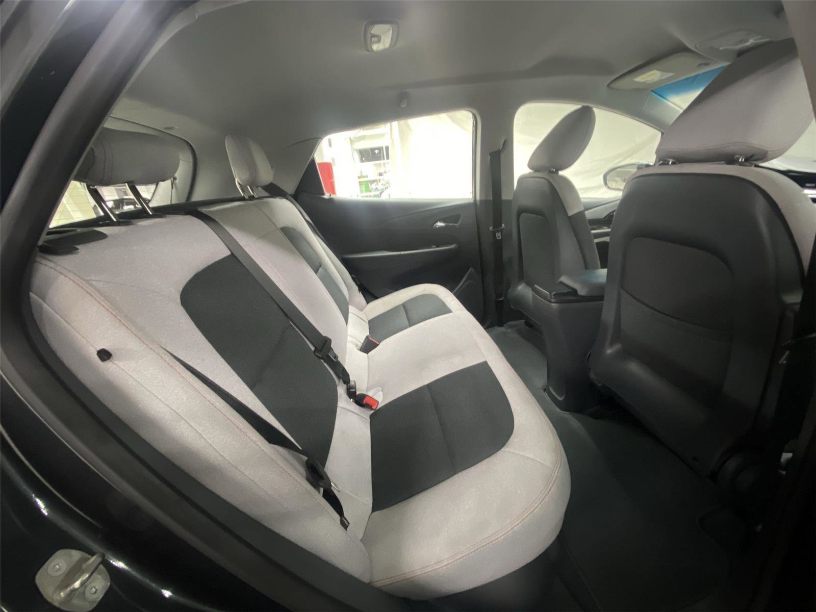 Used 2017 Chevrolet Bolt LT image 27