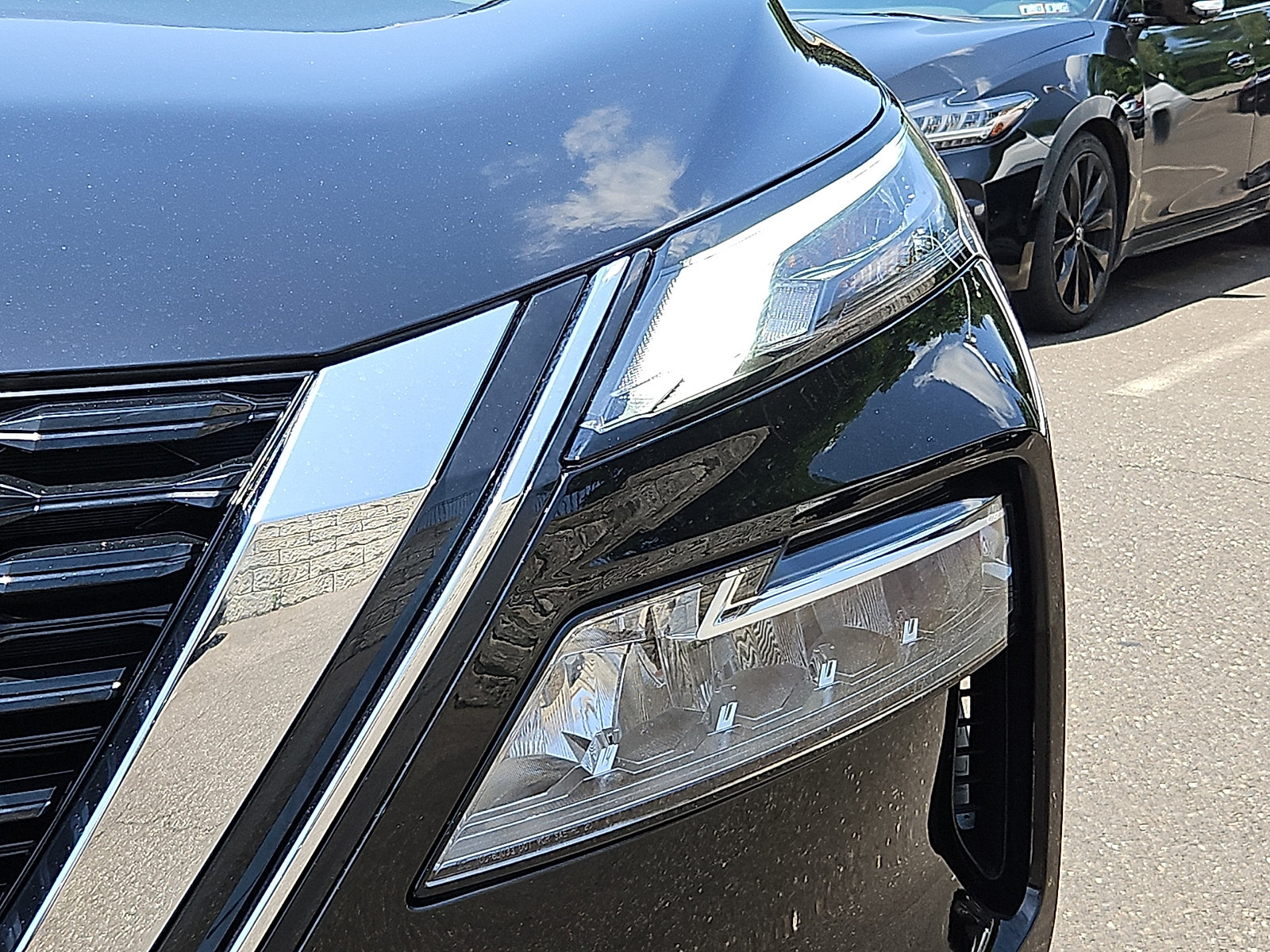 Certified 2023 Nissan Rogue SV w/ SV Premium B Package AWD/4WD image 9