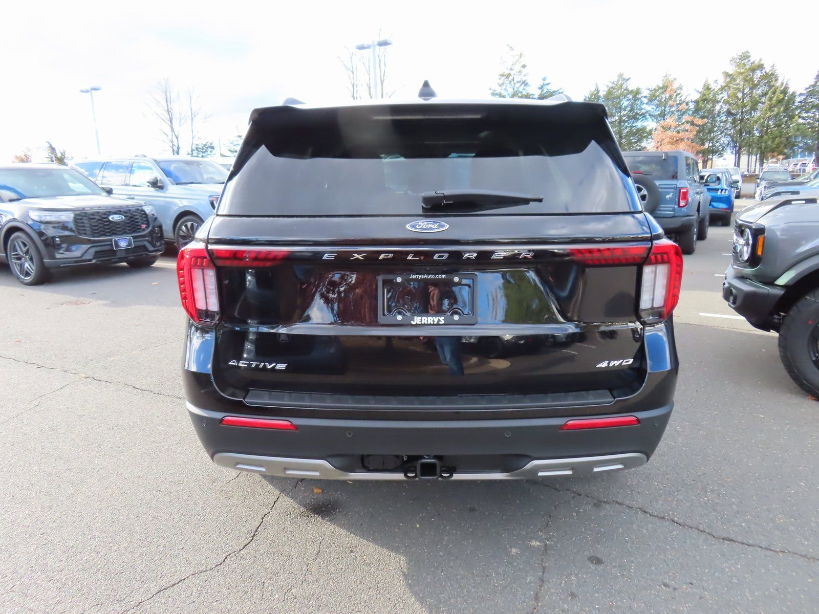 New 2026 Ford Explorer Active w/ Active Comfort Package AWD/4WD image 5