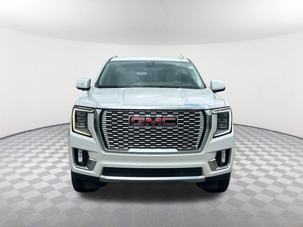 Used 2021 GMC Yukon Denali w/ Denali Ultimate Package AWD/4WD image 2