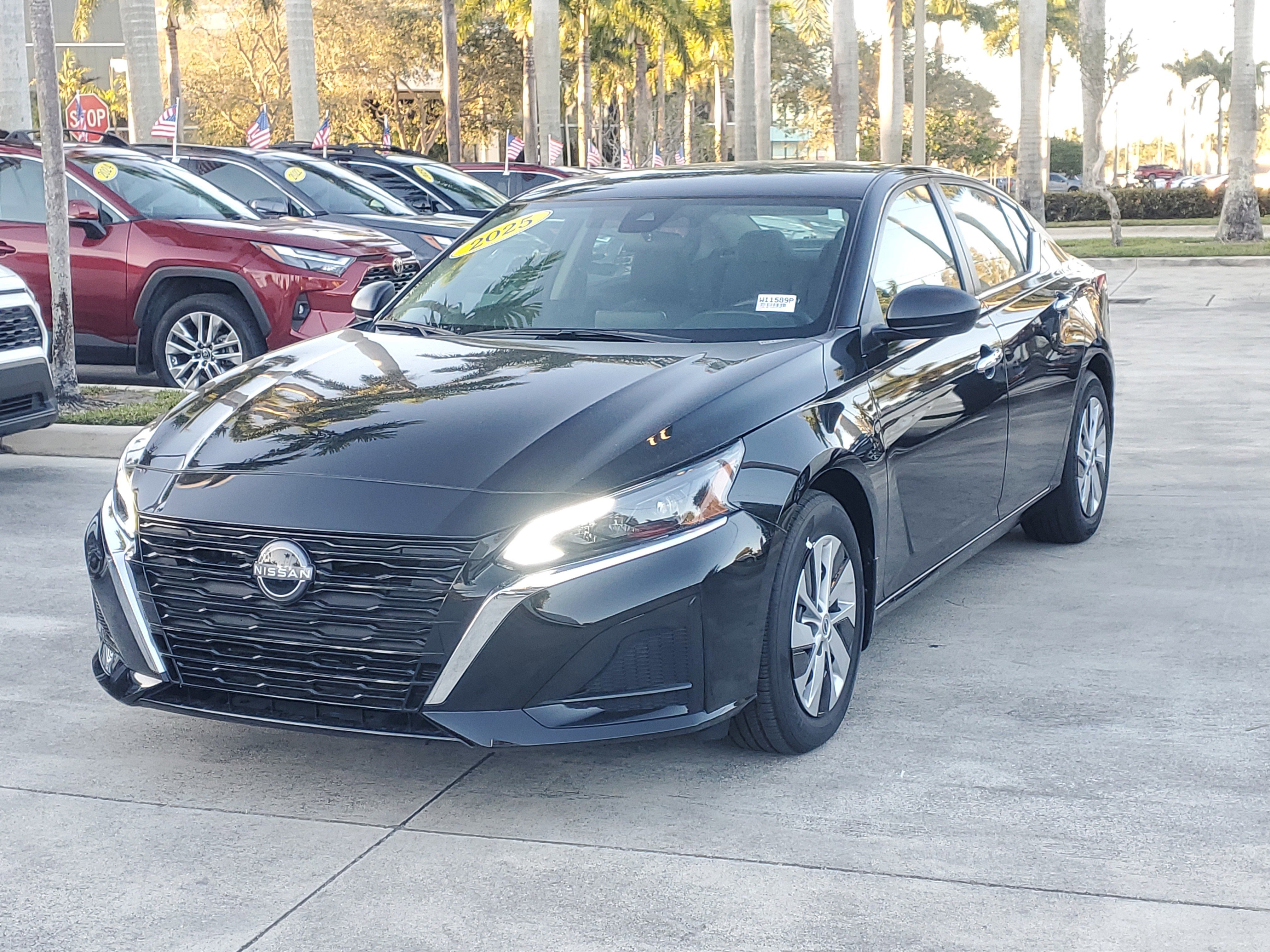 Used 2025 Nissan Altima 2.5 S image 7