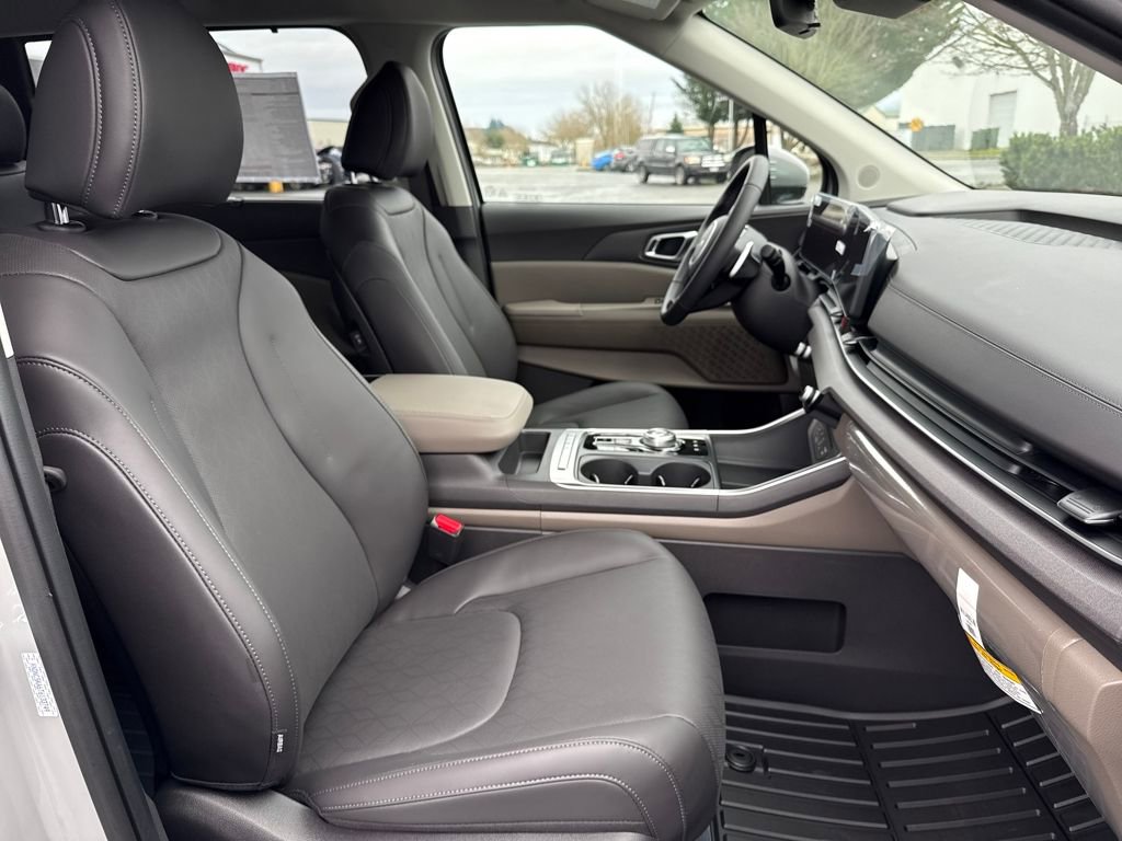 New 2026 Kia Carnival EX image 11