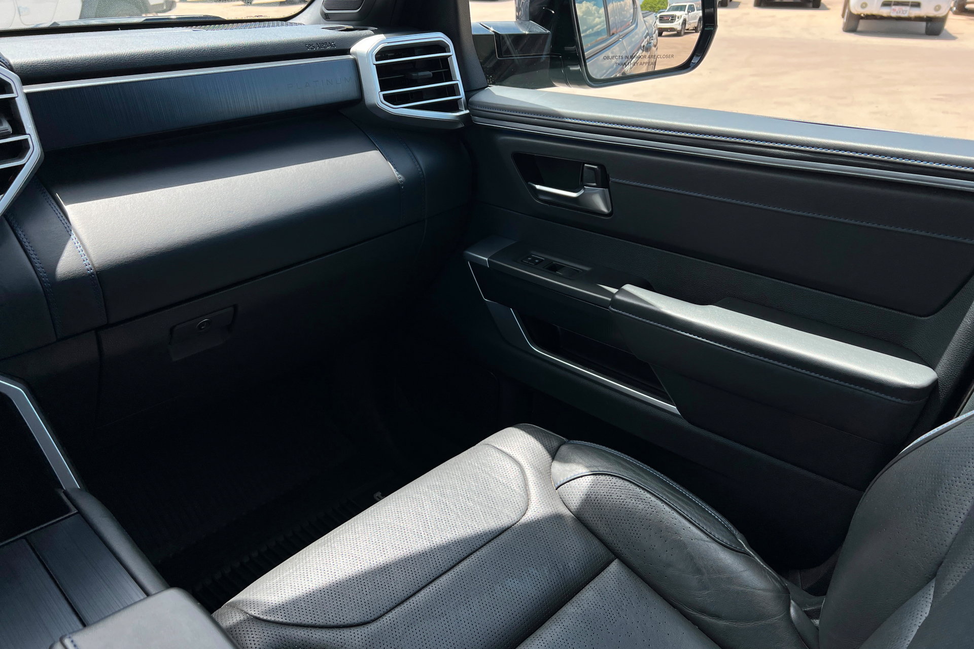 Used 2023 Toyota Tundra Platinum AWD/4WD image 11