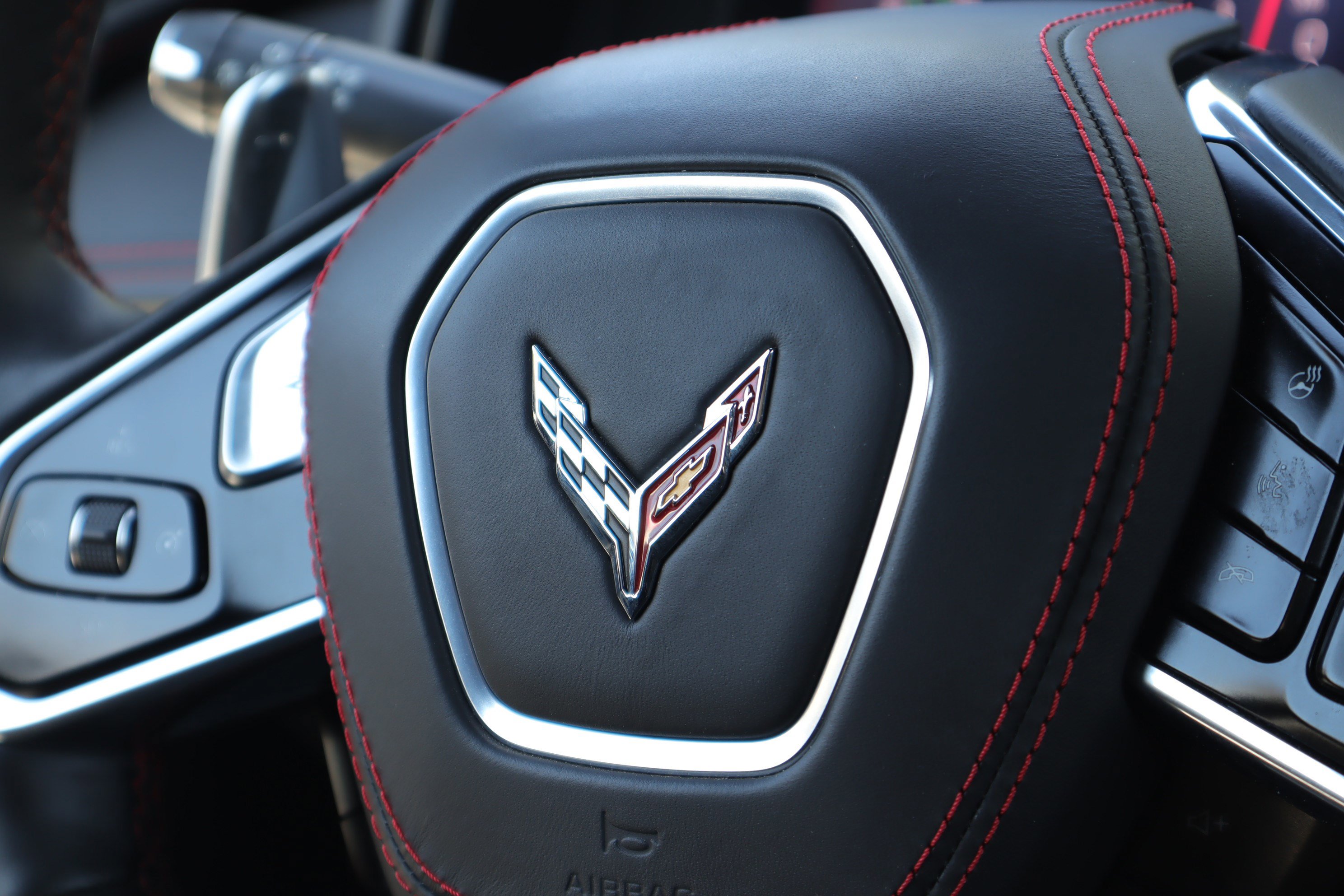 Used 2021 Chevrolet Corvette Stingray Premium Conv w/ Z51 Performance Package RWD image 29