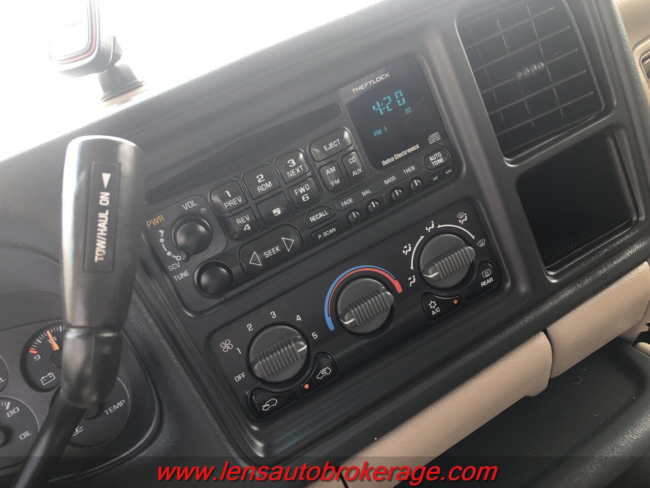 Used 2002 Chevrolet Avalanche 4x4 w/ Off-Road Suspension Pkg image 14