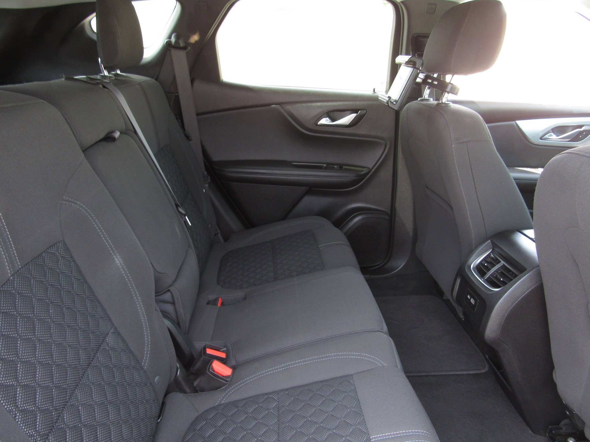 Used 2020 Chevrolet Blazer LT image 11