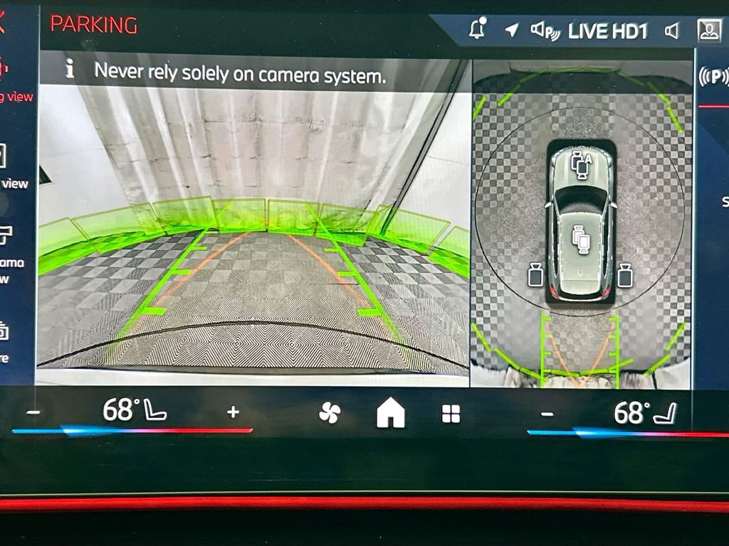 Certified 2025 BMW X1 xDrive28i w/ Premium Package image 14