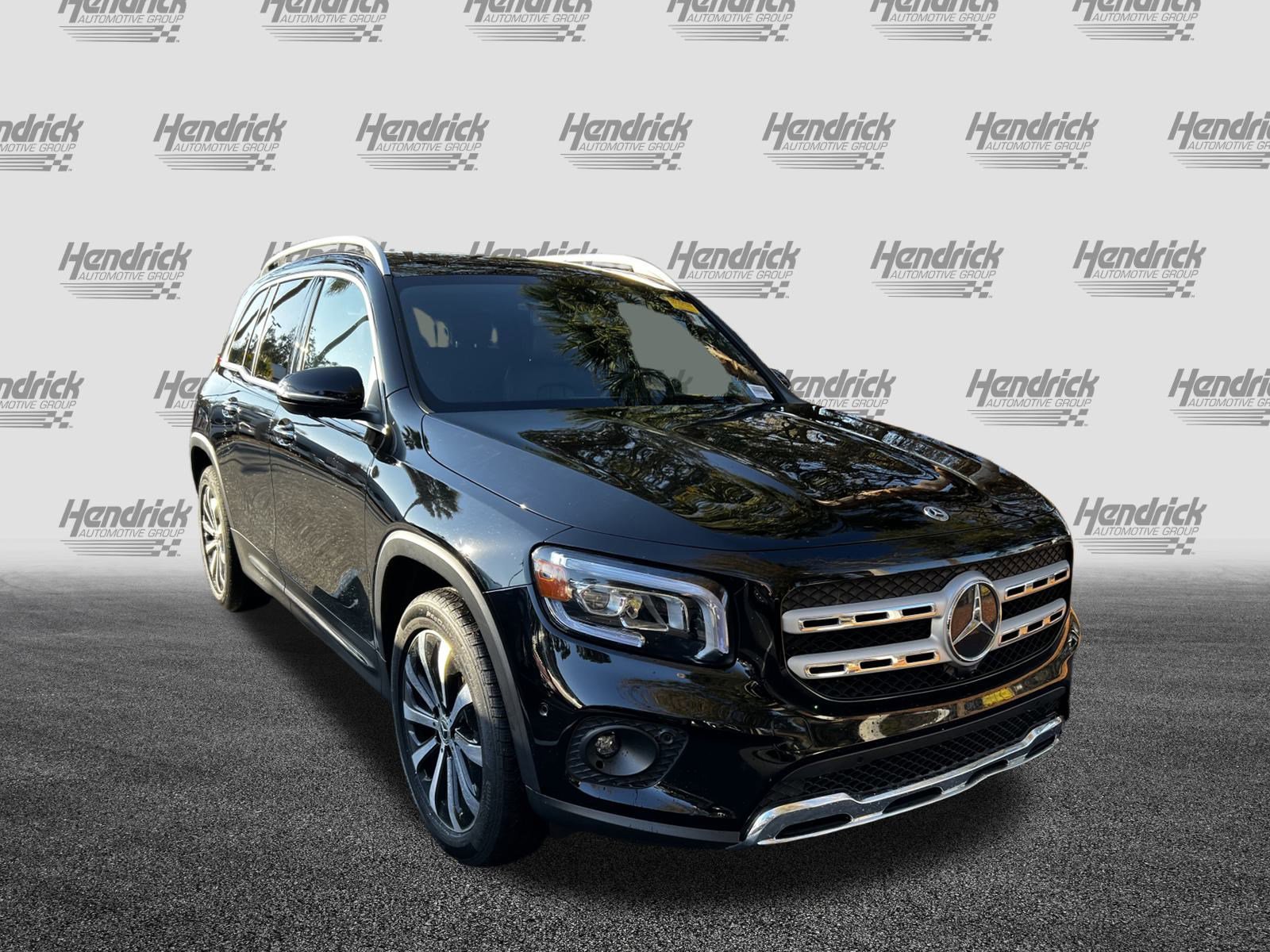 Used 2021 Mercedes-Benz GLB 250 image 2