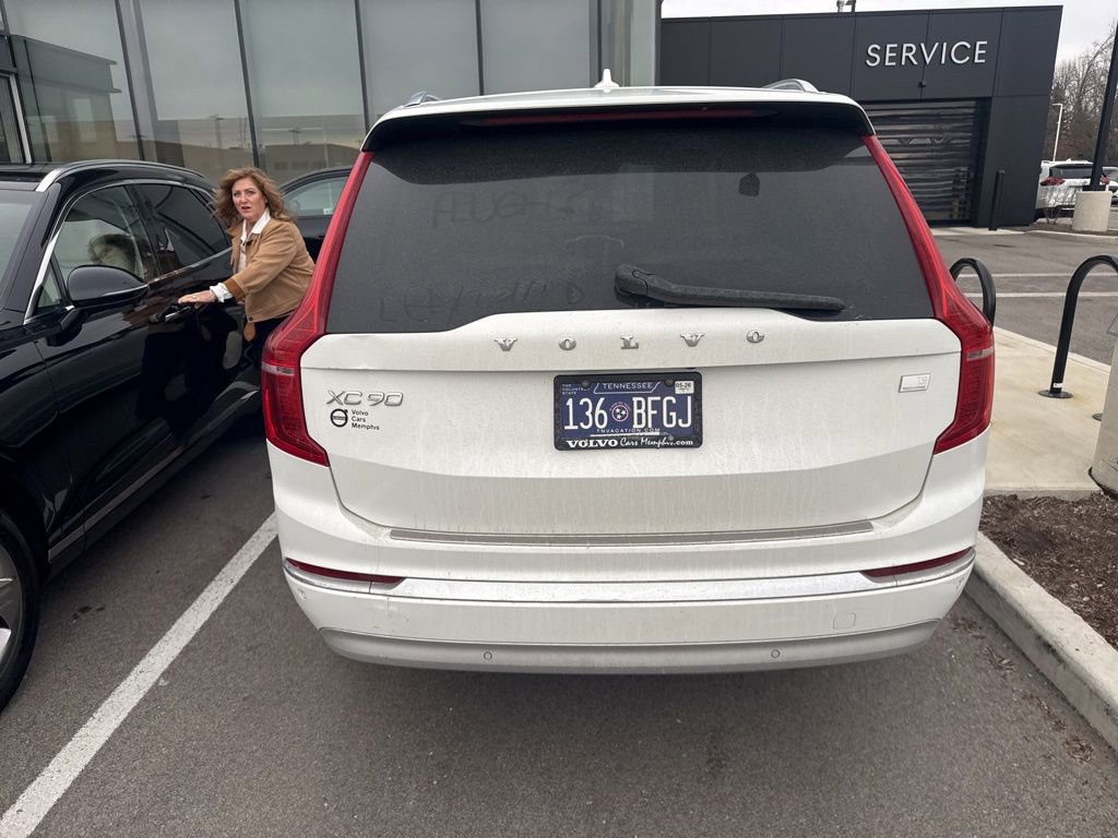 Used 2022 Volvo XC90 T8 Inscription Expression w/ Advanced Package image 4