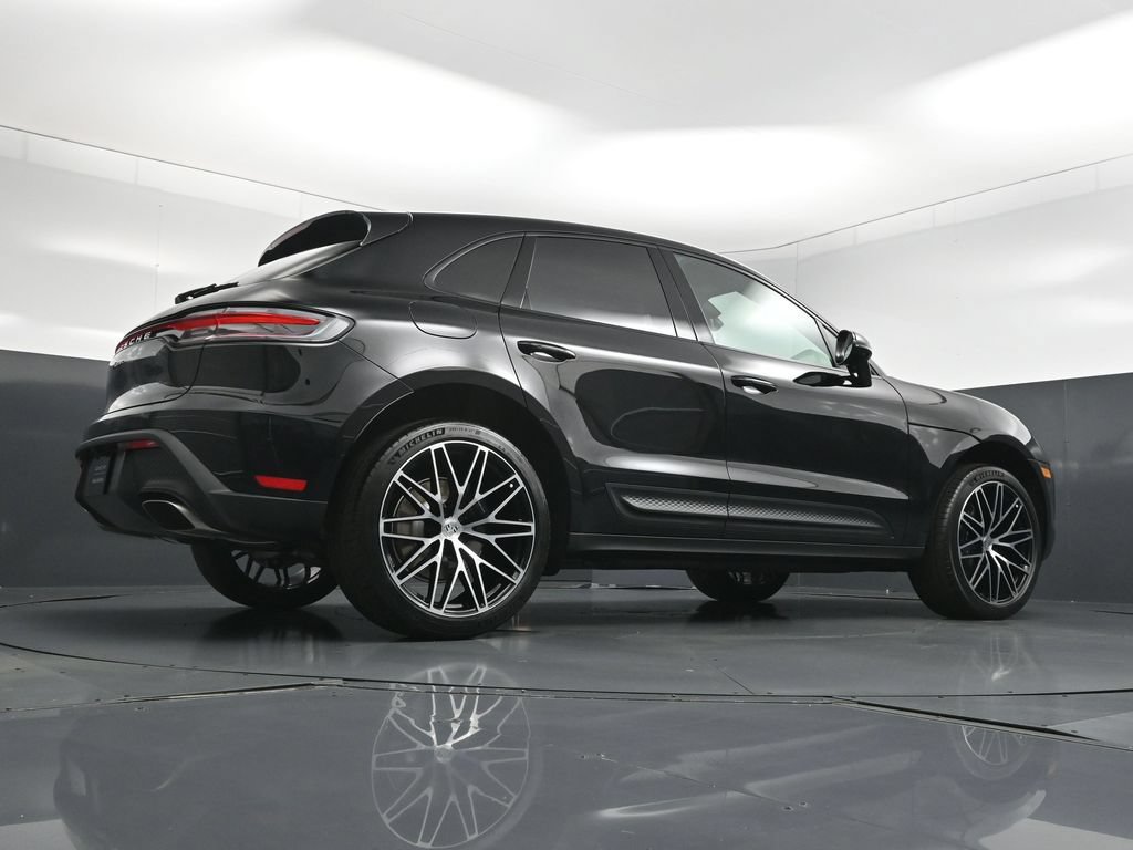New 2026 Porsche Macan AWD/4WD image 28