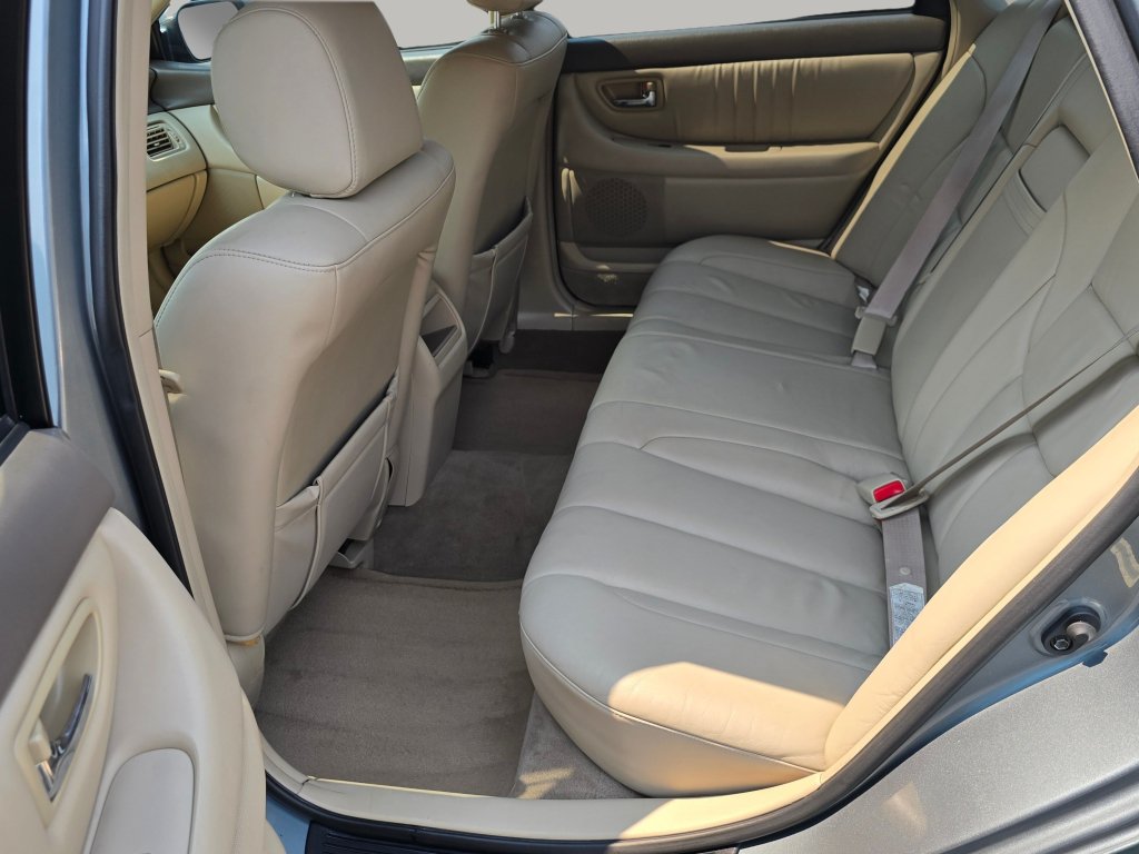 Used 2002 Toyota Avalon XL w/ Luxury Pkg FWD image 22