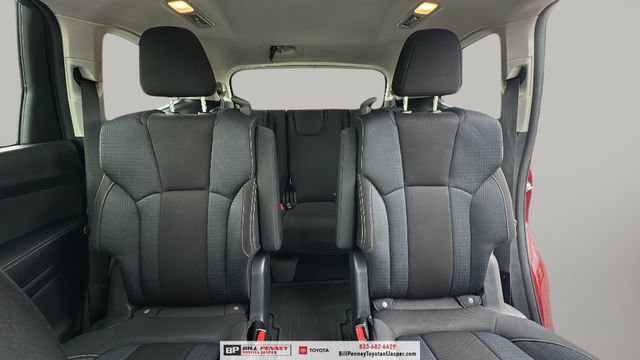Used 2022 Subaru Ascent Premium w/ Convenience Package image 17