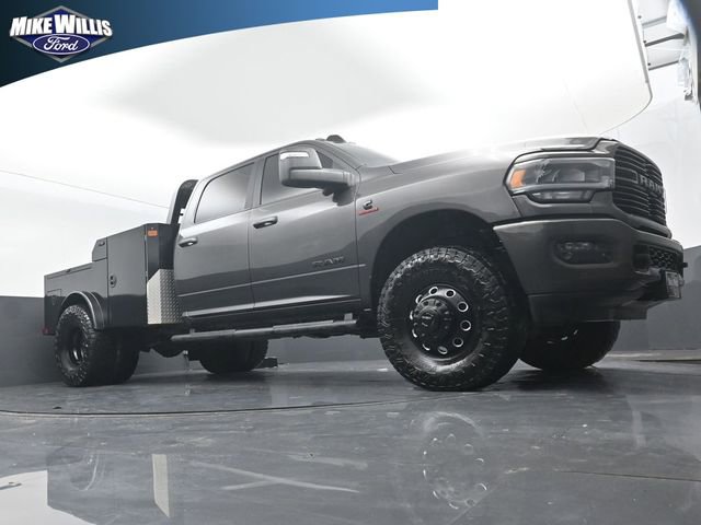 Used 2024 RAM 3500 Laramie w/ Night Edition AWD/4WD image 17
