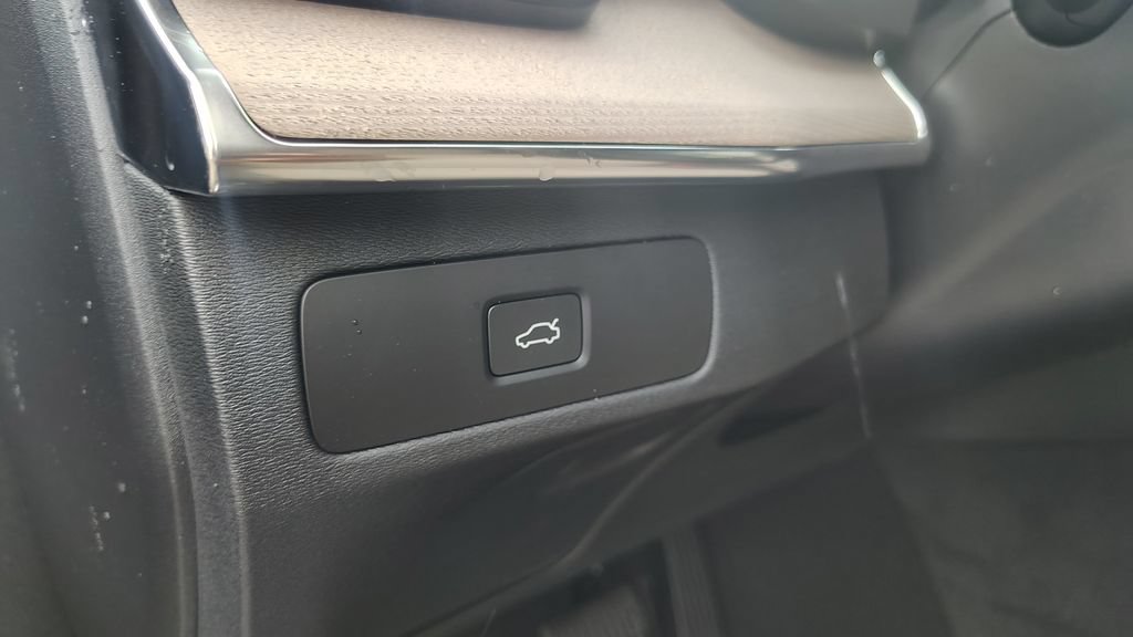 New 2026 Volvo XC90 B6 Plus AWD/4WD image 12