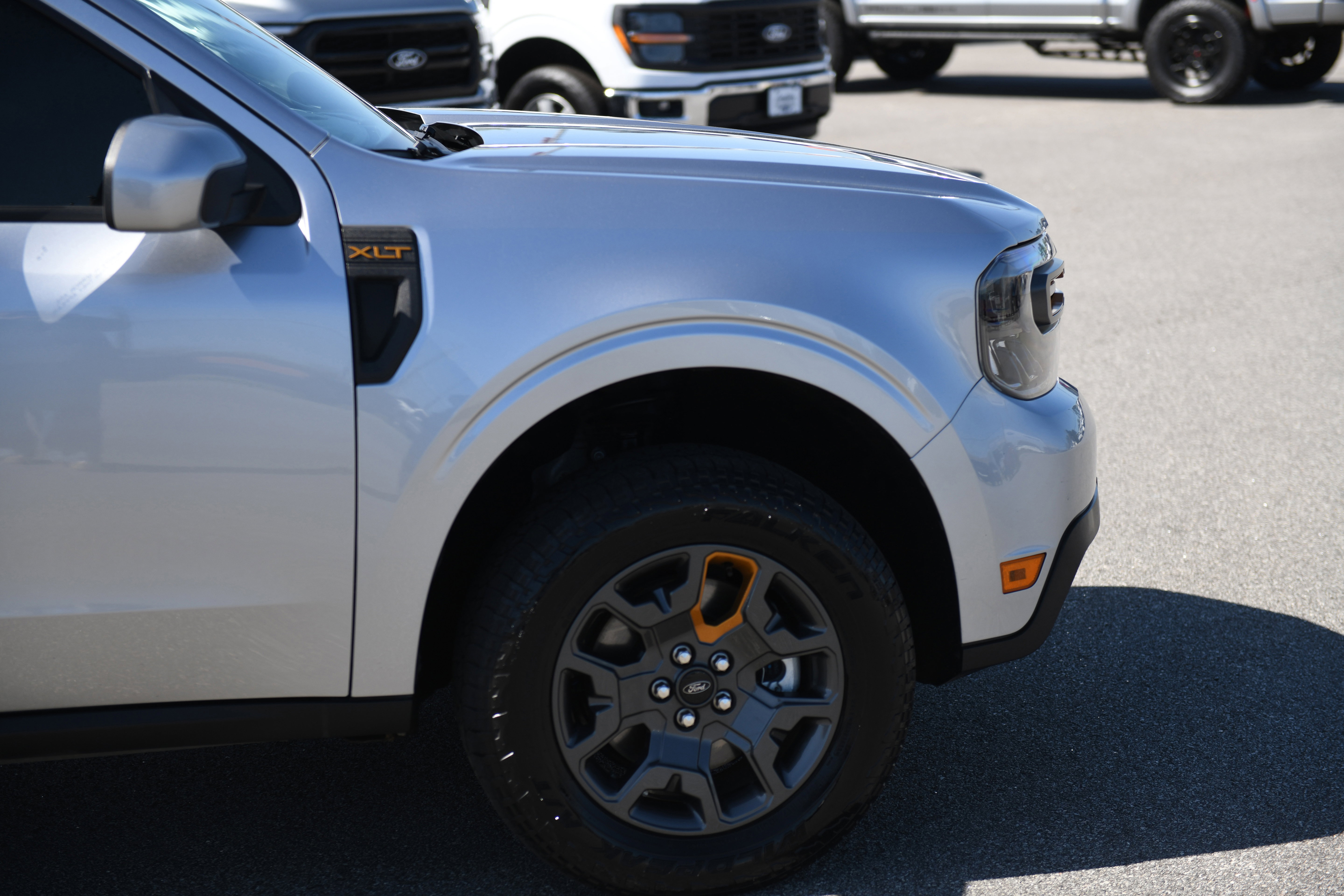 Used 2023 Ford Maverick Tremor w/ Tremor Off-Road Package image 3