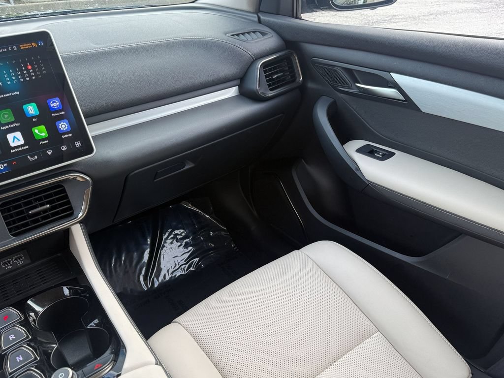 Used 2024 VinFast VF 8 Plus AWD/4WD image 15