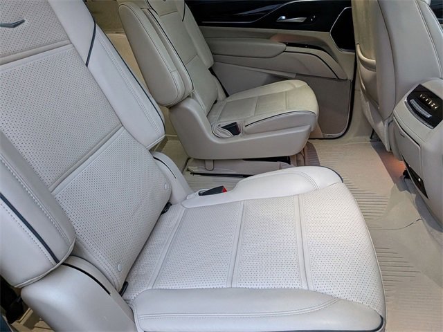 Certified 2023 Cadillac Escalade Premium Luxury w/ Performance Package image 25