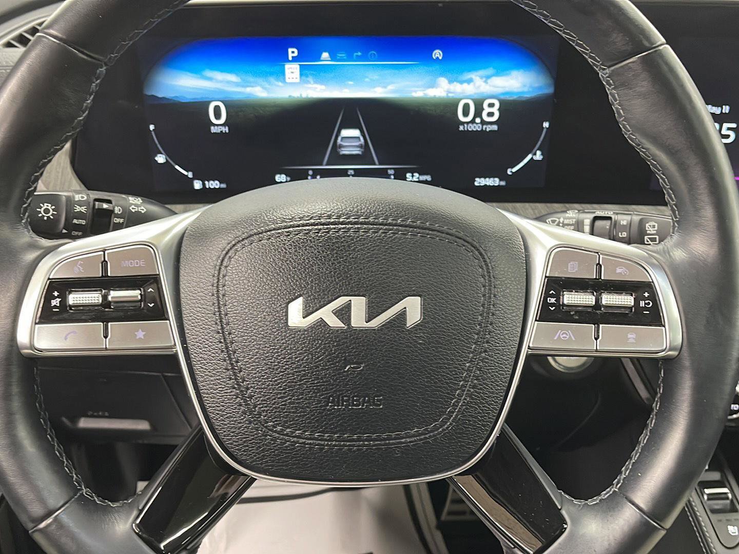 Used 2024 Kia Telluride SX Prestige w/ Towing Package AWD/4WD image 15