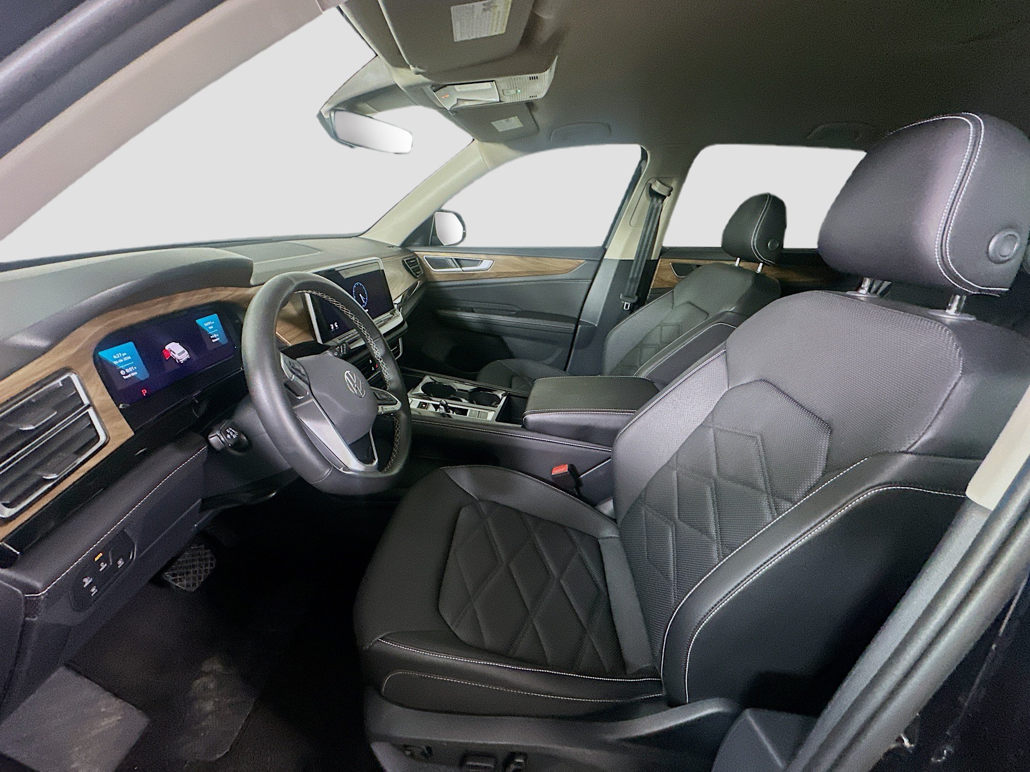 Used 2025 Volkswagen Atlas SE FWD image 13